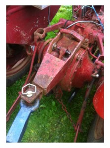 TE20 tractor drawbar