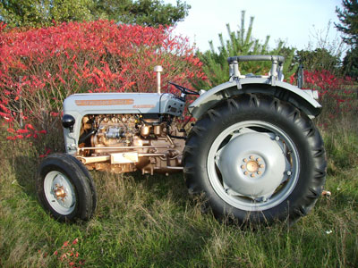 FE35 tractor
